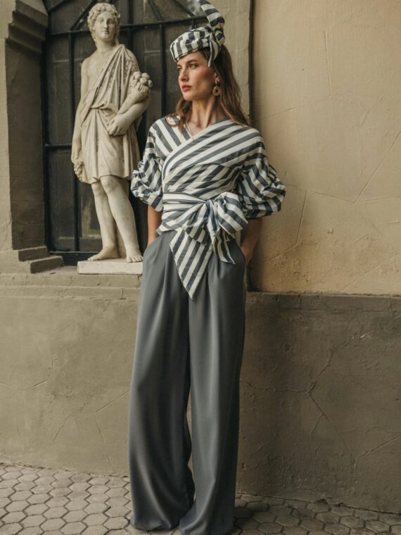 LAVINIA-PANTALON-GRIS-CHERUBINA.jpg