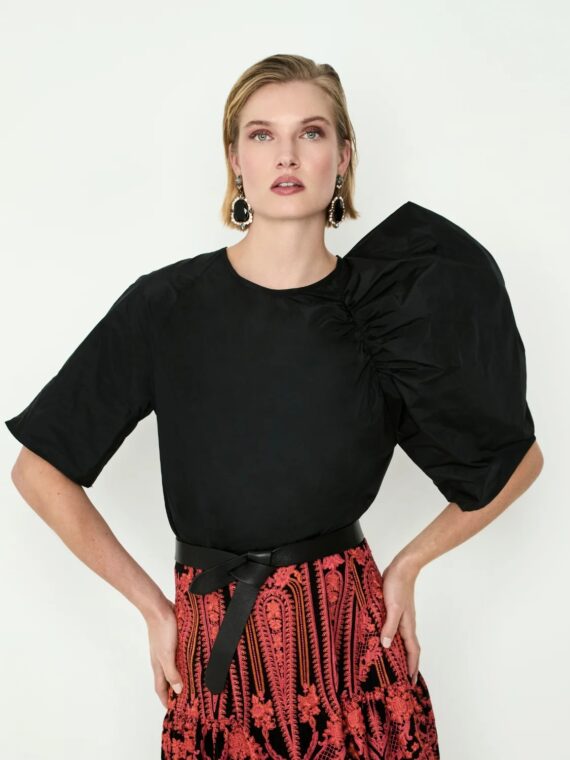 DORIAN-CAMISA-NEGRA-PANAMBI.jpg
