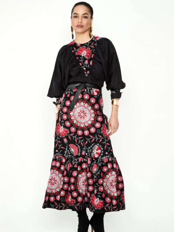 MELORIT-FALDA-NEGRO-PANAMBI.jpg